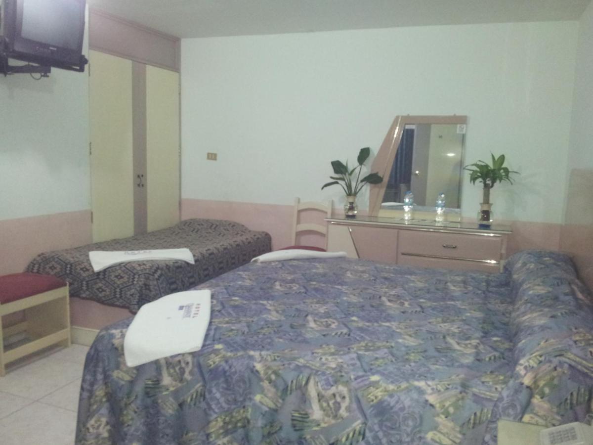 Hotel Diamante Inn Uriangato Εξωτερικό φωτογραφία