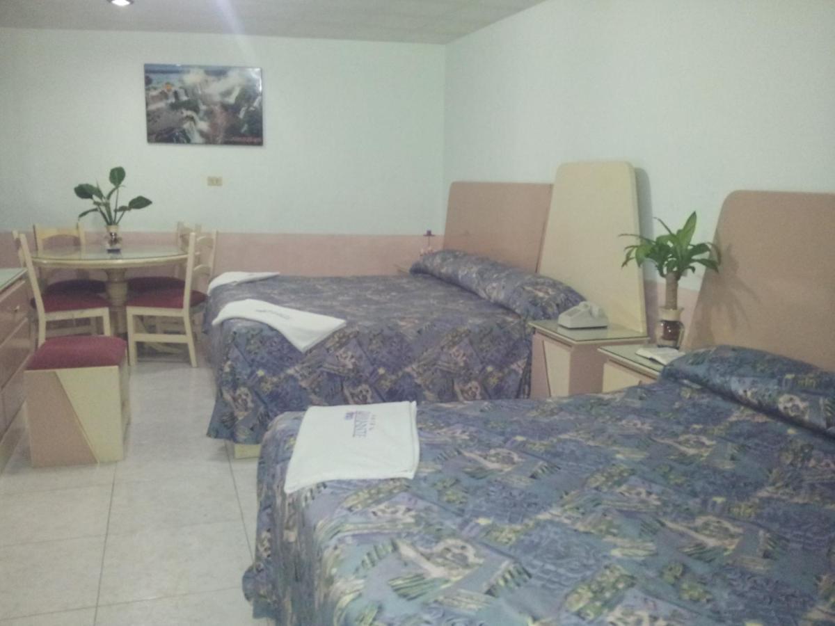 Hotel Diamante Inn Uriangato Εξωτερικό φωτογραφία